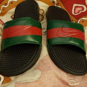nike gucci flip flops